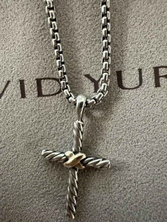 David Yurman petite cross necklace - Picture 2 of 4